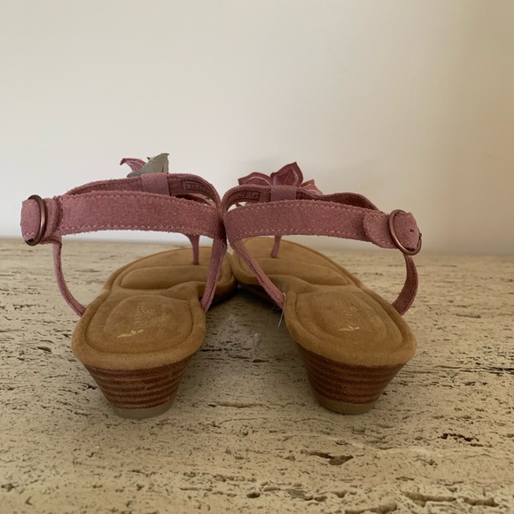 NWOB Koolaburra by UGG Arely Heeled Sandal - Picture 10 of 13